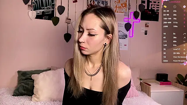 Snapshot of sun_under_skyy chatting on 17, 5, 2026 sun under skyy online show from 17, 5, 2026
