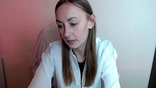 LiaSeass  online show from 4, 7, 2026