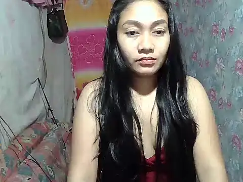 Lusty babe online show from 18, 3, 2026