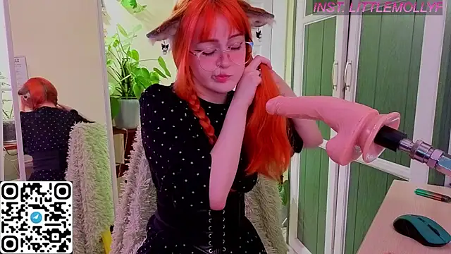 LittleFoxHole online show from 6, 5, 2026