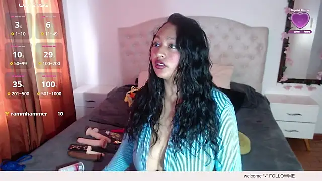 Snapshot of helenvalk chatting on 18, 12, 2025 helenvalk online show from 18, 12, 2025