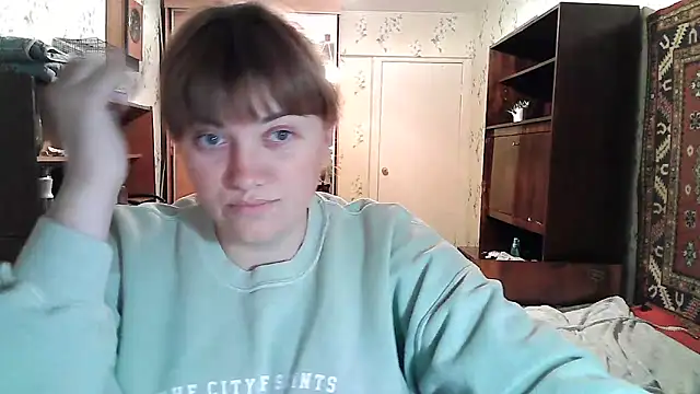 swett girll online show from 4, 4, 2026