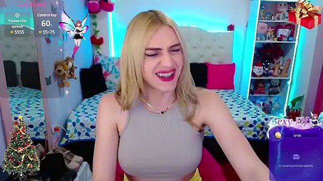 Snapshot of golden_girl01 chatting on 20, 12, 2024 golden girl01 online show from 20, 12, 2024