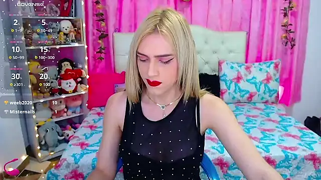 Snapshot of golden_girl01 chatting on 15, 1, 2025 golden girl01 online show from 15, 1, 2025