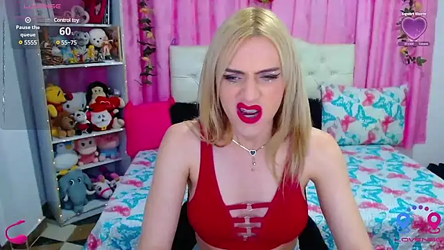 Snapshot of golden_girl01 chatting on 4, 2, 2025 golden girl01 online show from 4, 2, 2025