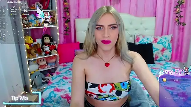 Snapshot of golden_girl01 chatting on 6, 3, 2025 golden girl01 online show from 6, 3, 2025