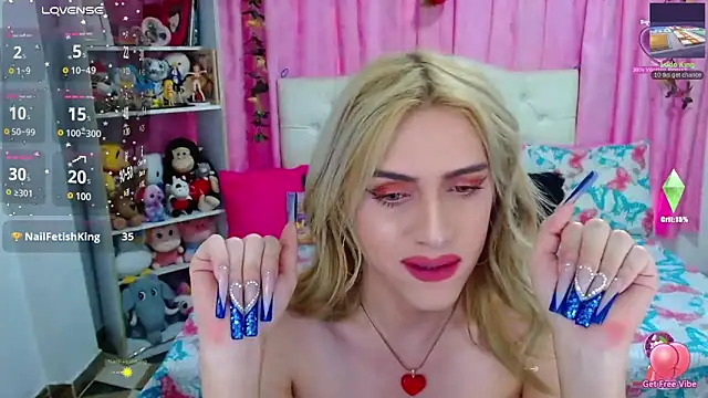 Snapshot of golden_girl01 chatting on 22, 3, 2025 golden girl01 online show from 22, 3, 2025