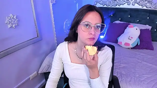 VioletSantana online show from 16, 12, 2025