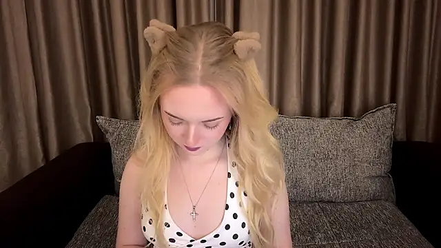 Dari Foxx online show from 25, 5, 2026