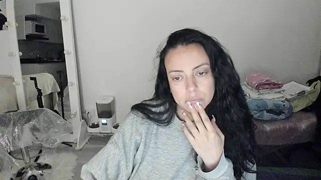 antonellablake  online show from 28, 4, 2026