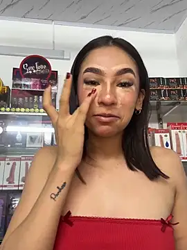 lunaluxury22 online show from 13, 4, 2026