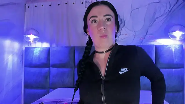 Victoria01  online show from 6, 2, 2026