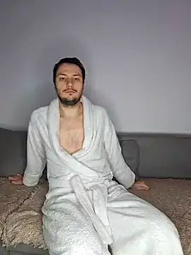 Lovebackground online show from 27, 2, 2025