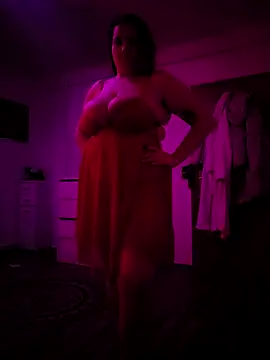 Snapshot of leyaDeea chatting on 13, 12, 2025 leyaDeea online show from 13, 12, 2025