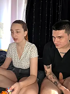 Snapshot of FoxyToxy chatting on 15, 12, 2025 FoxyToxy online show from 15, 12, 2025