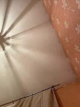 SilkyMira online show from 12, 4, 2026