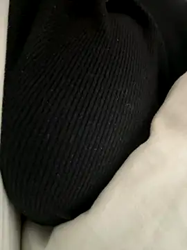 leo-kitty online show from 18, 12, 2025