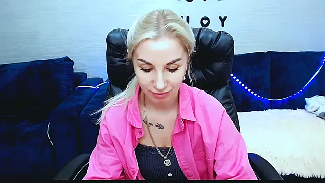 Hanna--Sweet online show from 15, 12, 2025