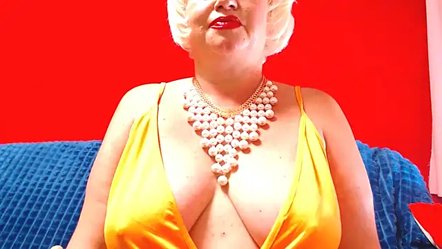 Snapshot of NaughtyMILF4UX chatting on 11, 7, 2026 NaughtyMILF4UX online show from 11, 7, 2026