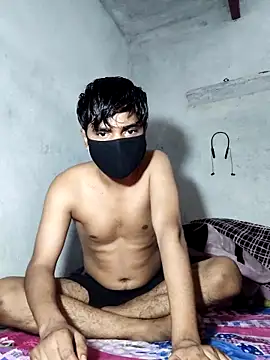 Snapshot of realcouple71 chatting on 10, 2, 2026 realcouple71 online show from 10, 2, 2026