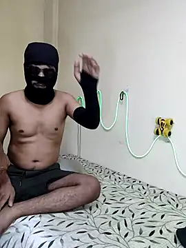 realcouple71 online show from 16, 4, 2026