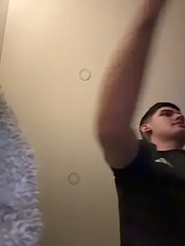 Snapshot of Valentino_ceratti chatting on 16, 12, 2025 Valentino ceratti online show from 16, 12, 2025