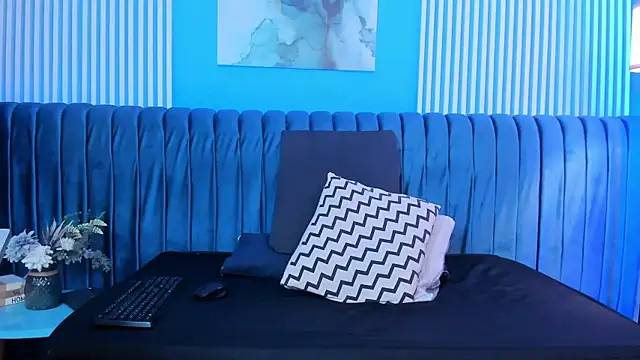 dahianeconnor online show from 5, 3, 2026