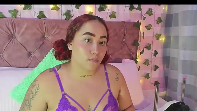 Ayla-marttinez online show from 10, 2, 2026