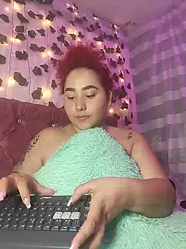 Snapshot of Ayla-marttinez chatting on 14, 6, 2026 Ayla-marttinez online show from 14, 6, 2026