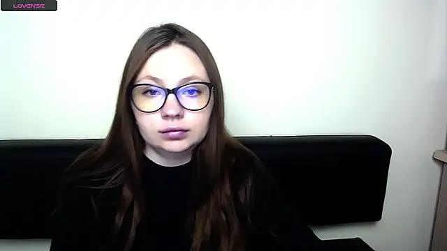 LiliaErmi online show from 11, 4, 2026