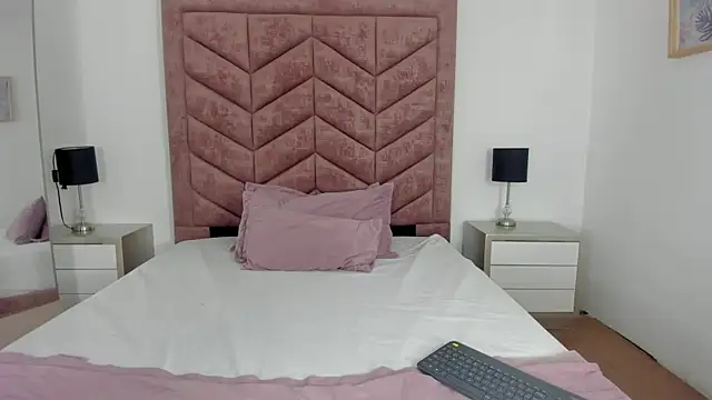 Scarlett  Noir online show from 15, 1, 2026