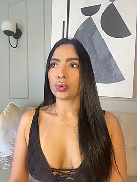 Snapshot of ValeriaTorress_ chatting on 21, 2, 2026 ValeriaTorress online show from 21, 2, 2026