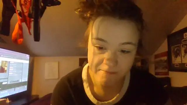 Snapshot of babygirlr6 chatting on 17, 12, 2025 babygirlr6 online show from 17, 12, 2025