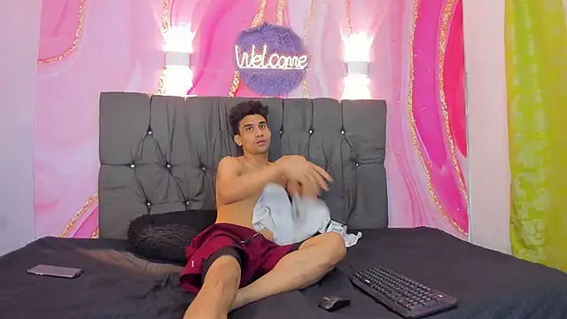 Hot Boys 69 online show from 1, 2, 2026