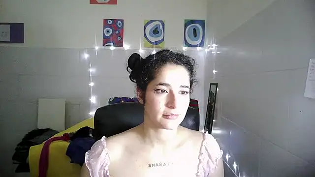 caramel-hotty online show from 15, 12, 2025