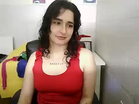 caramel-hotty online show from 15, 12, 2025