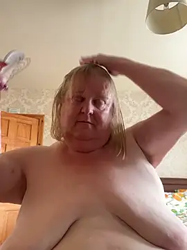 Curvy-Irish-CrystalX online show from 19, 4, 2026