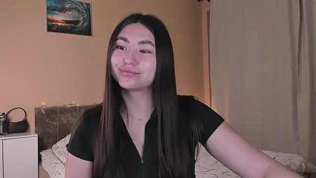 Snapshot of pink_dove chatting on 15, 12, 2025 pink dove online show from 15, 12, 2025