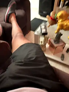 Snapshot of Croppedsex chatting on 16, 12, 2025 Croppedsex online show from 16, 12, 2025