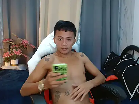 ur twinkKirk6969 online show from 27, 3, 2026