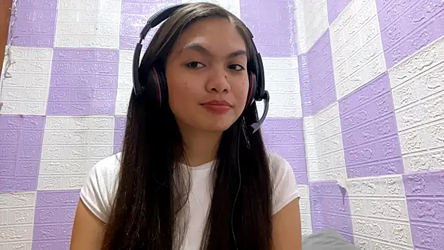 SylviaWalp online show from 16, 12, 2025