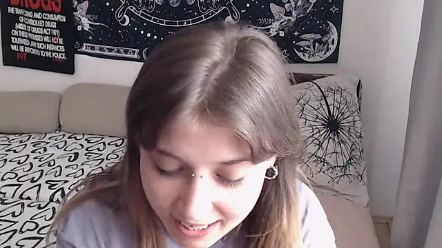 Snapshot of AlienforTwenty chatting on 12, 7, 2026 AlienforTwenty online show from 12, 7, 2026