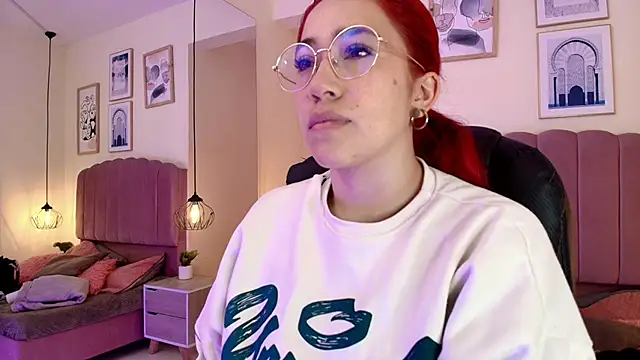 Celestee15  online show from 10, 2, 2026