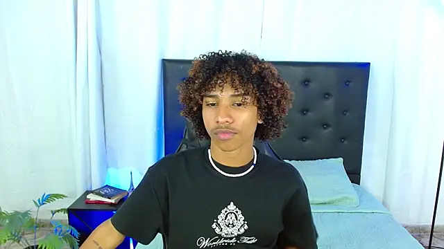 angelll18  online show from 26, 2, 2026