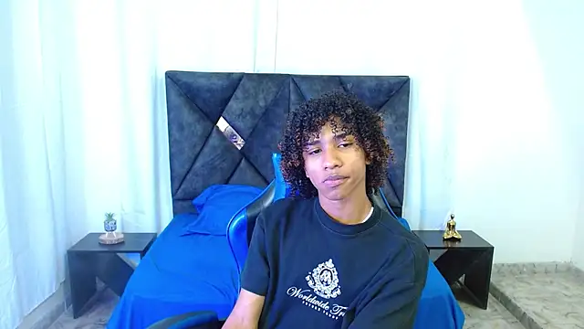 angelll18  online show from 30, 6, 2026
