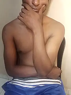 Snapshot of golosos2331 chatting on 15, 12, 2025 golosos2331 online show from 15, 12, 2025