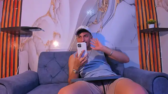 Snapshot of AresDAMM chatting on 16, 12, 2025 AresDAMM online show from 16, 12, 2025