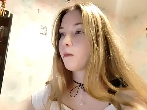 ElvaDeveja online show from 16, 12, 2025