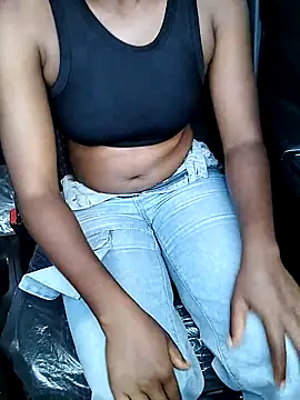 Snapshot of captainofgirl chatting on 15, 5, 2026 captainofgirl online show from 15, 5, 2026