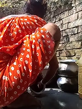 Snapshot of Sweet-rumi chatting on 16, 12, 2025 Sweet-rumi online show from 16, 12, 2025